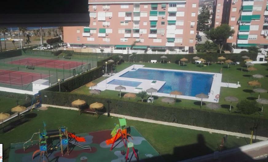 Playa La Cala In Front Of The Beach Free Parking Málaga Exterior foto